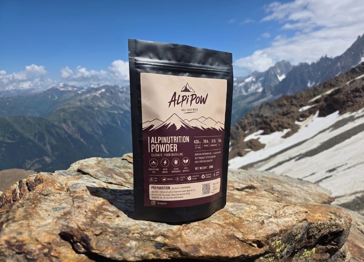 AlpiPow pouch in the Alps
